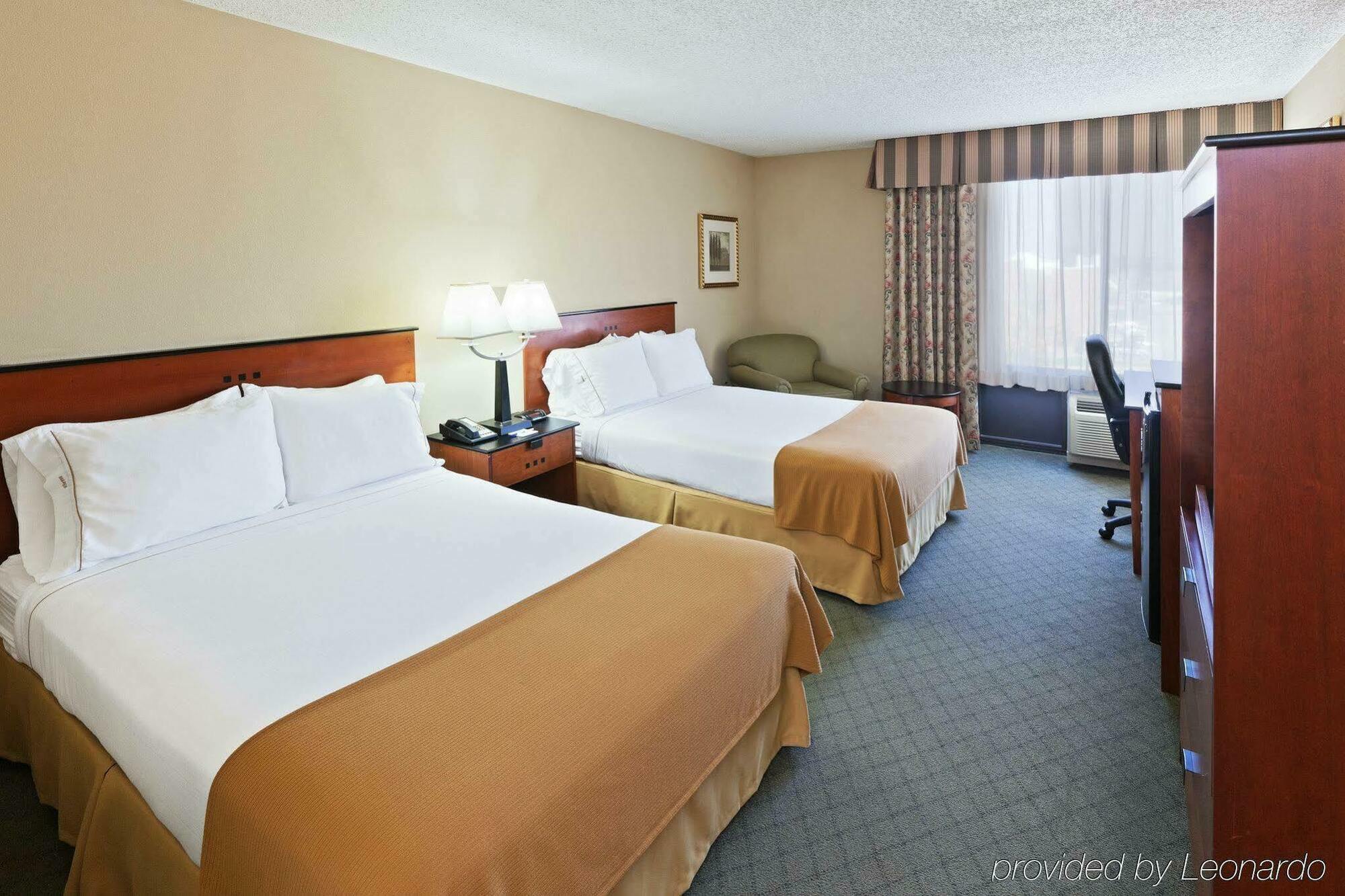 Comfort Inn & Suites Plano East Стая снимка